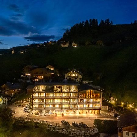 Hotel Alcialc ラ・ヴァッレ エクステリア 写真